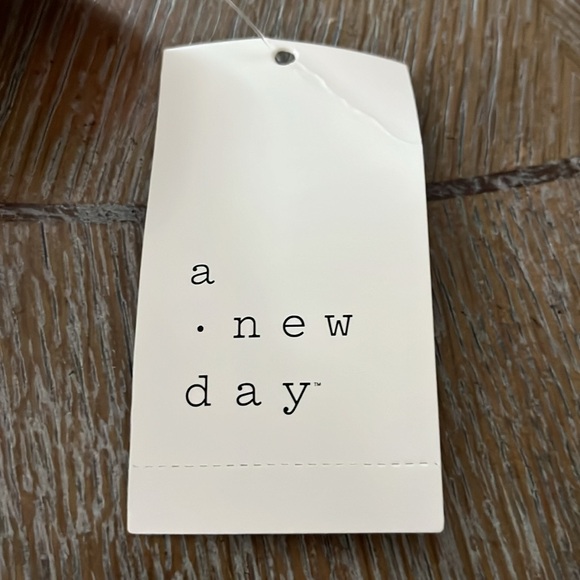 Target Romper, size L - Picture 2 of 3